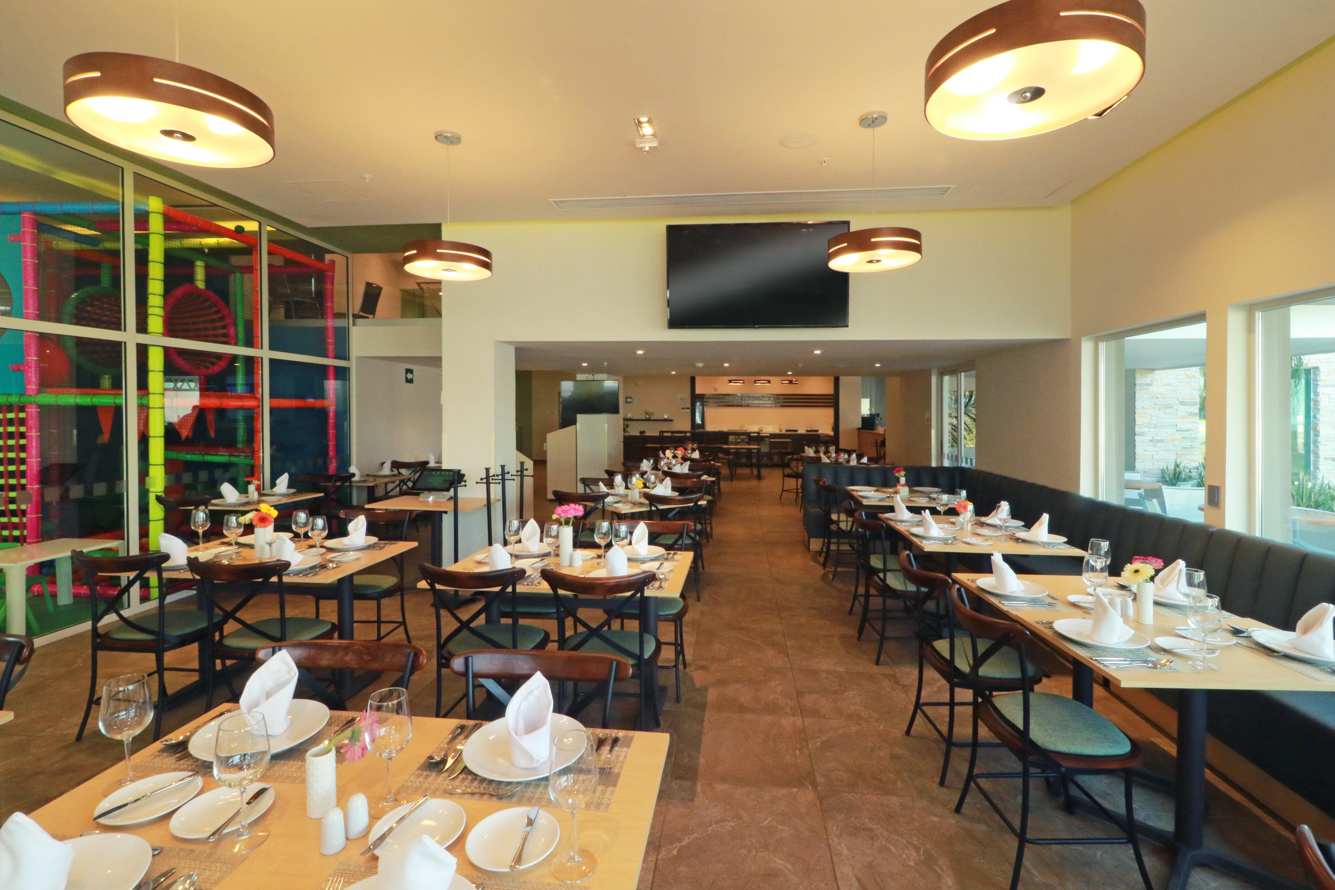 Chilpancingo de los Bravos Holiday Inn - Chilpancingo, An Ihg Hotel מראה חיצוני תמונה