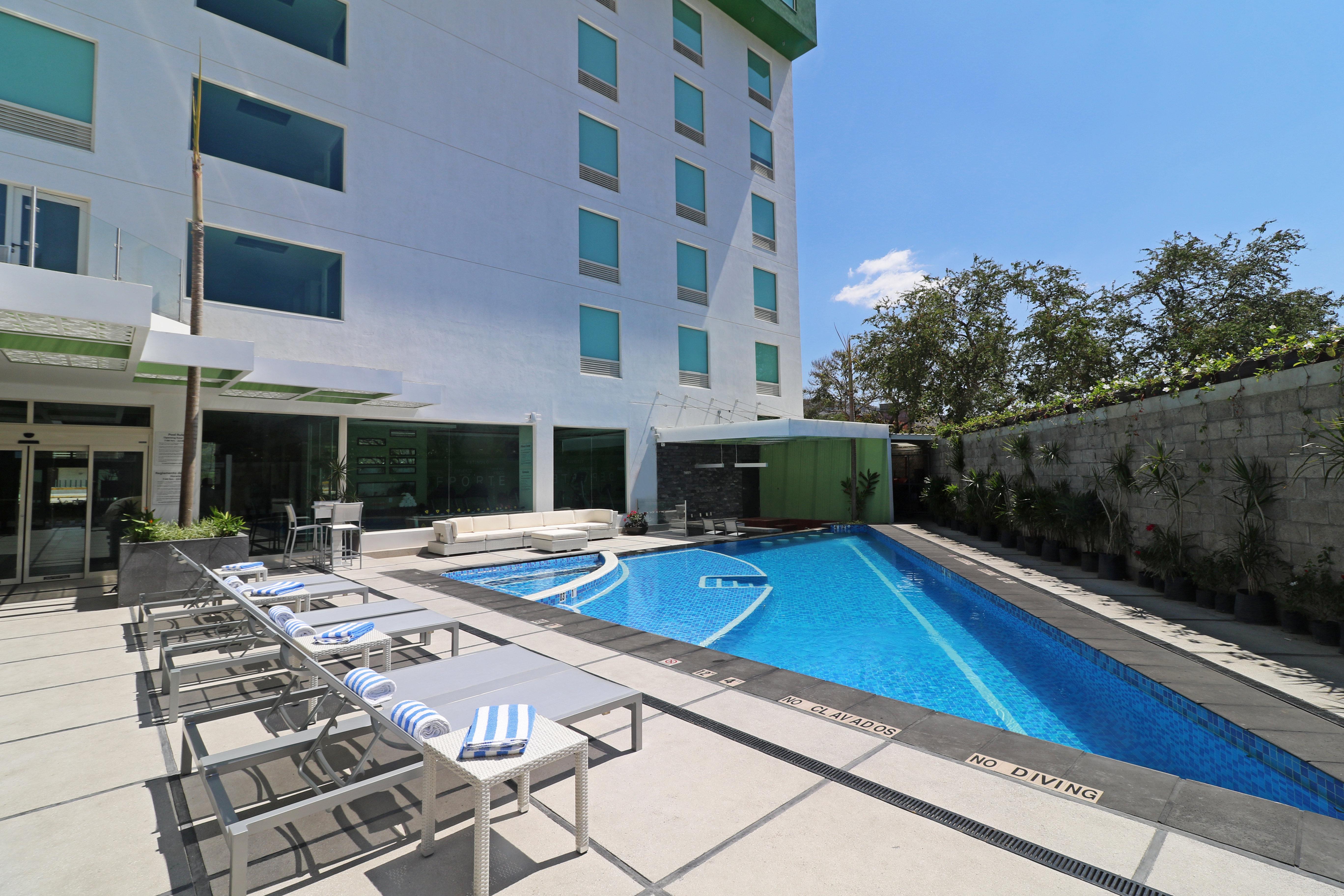 Chilpancingo de los Bravos Holiday Inn - Chilpancingo, An Ihg Hotel מראה חיצוני תמונה
