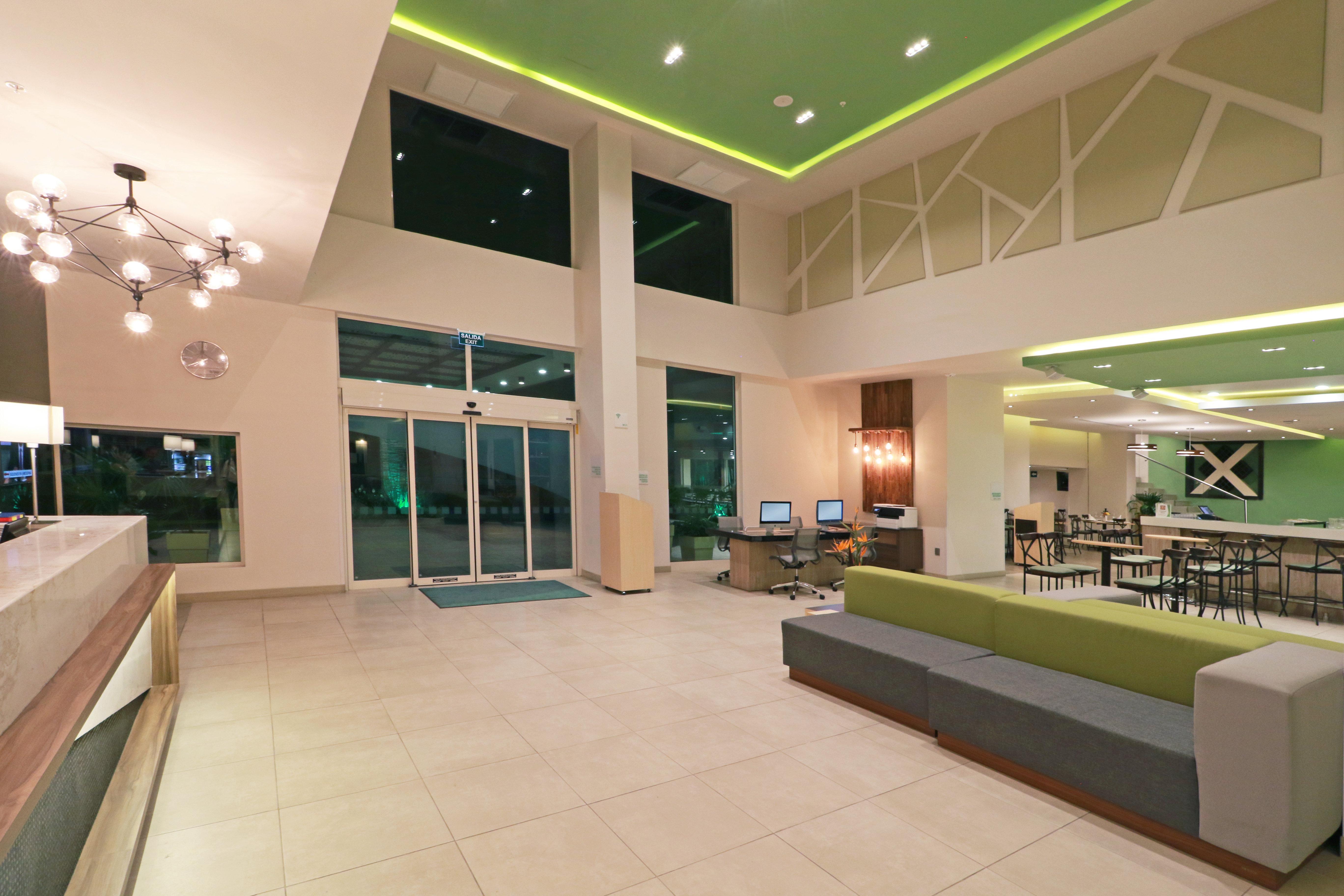 Chilpancingo de los Bravos Holiday Inn - Chilpancingo, An Ihg Hotel מראה חיצוני תמונה